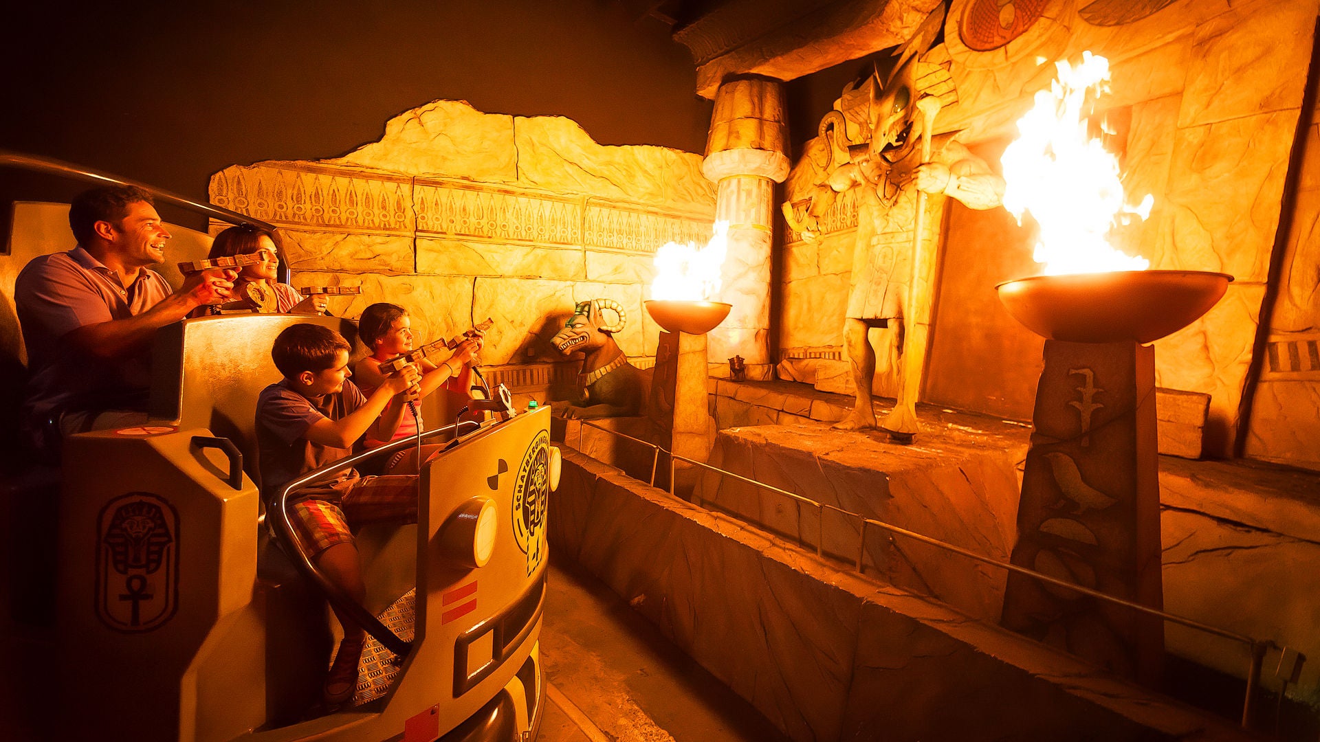 Venez entre amis dézinguer les momies dans le Challenge de Tutankhamon à Walibi Belgium !