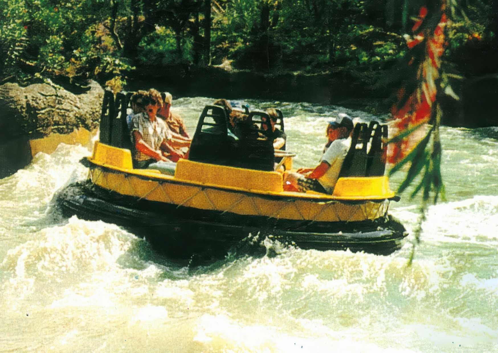 Photo de 1988 de la Radja River à Walibi Belgium