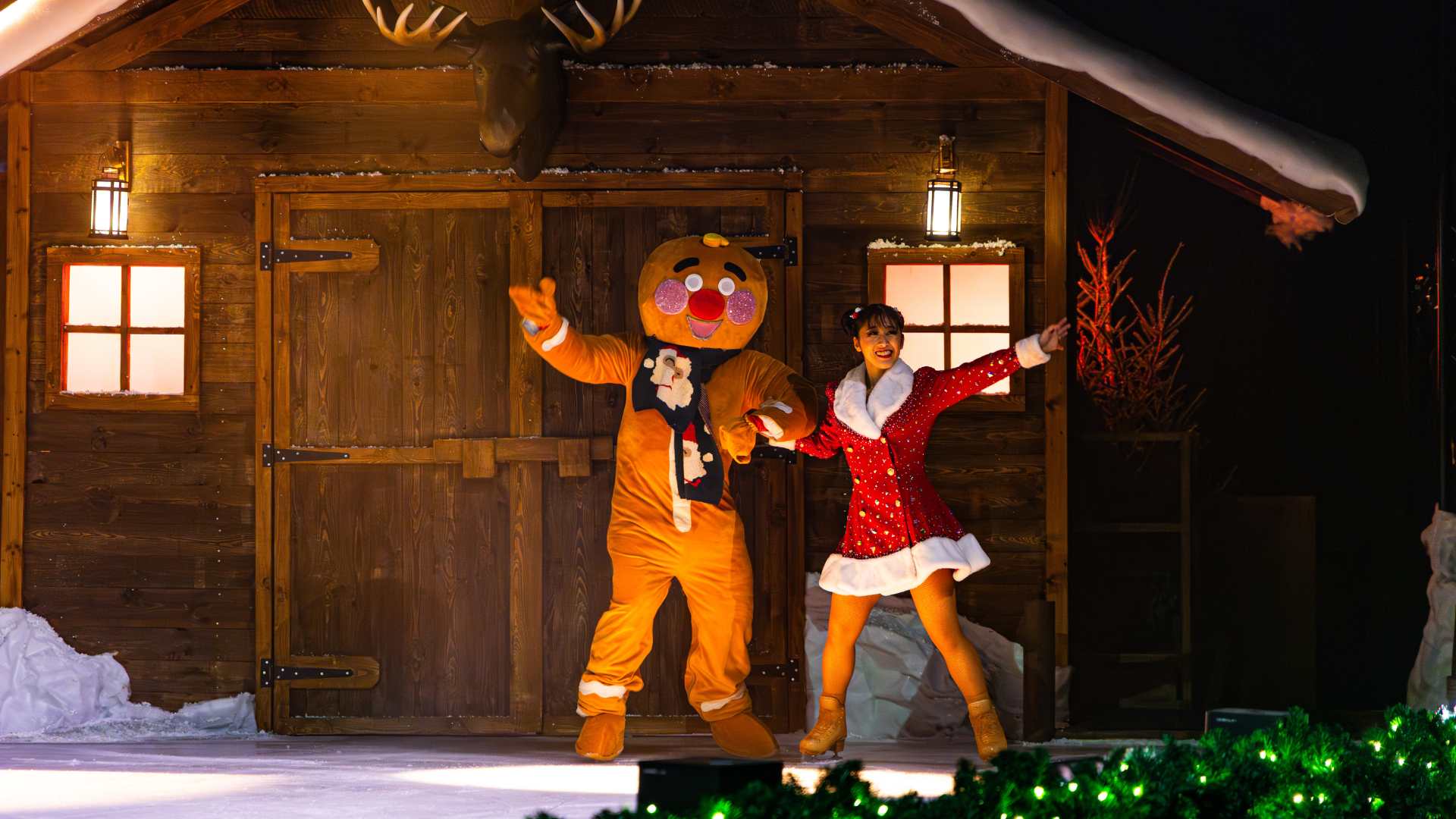 Spectacle sur glace avec 10 acrobates au Tiki Theater