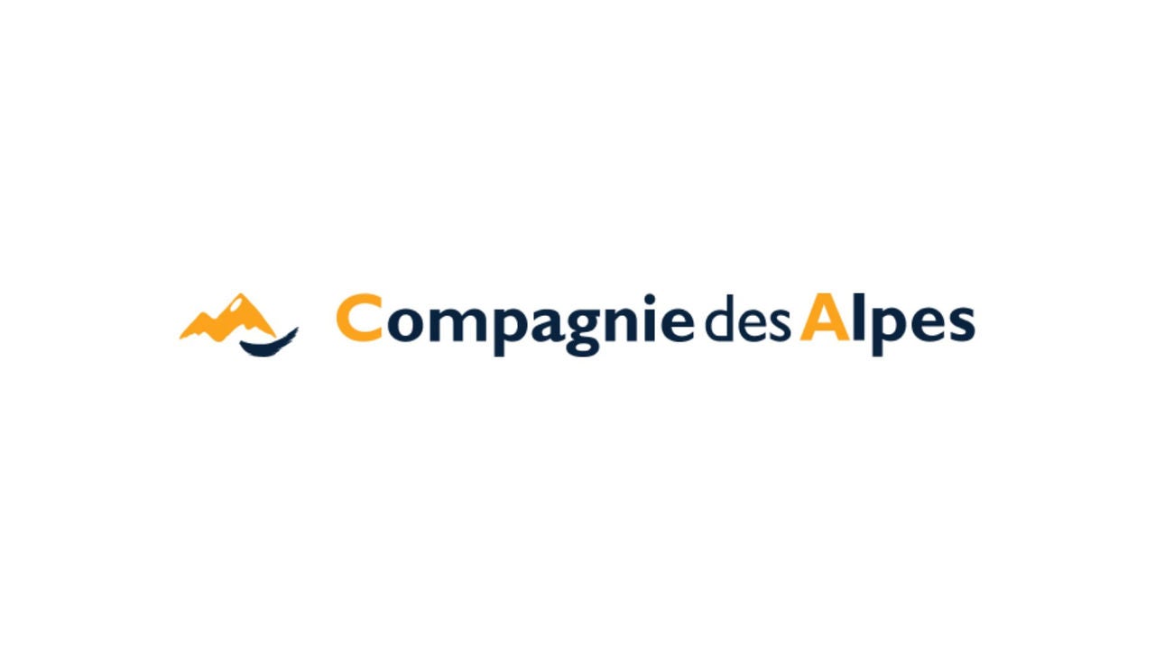 Logo de la Compagnie des Alpes, maison mère de Walibi Belgium et Aqualibi