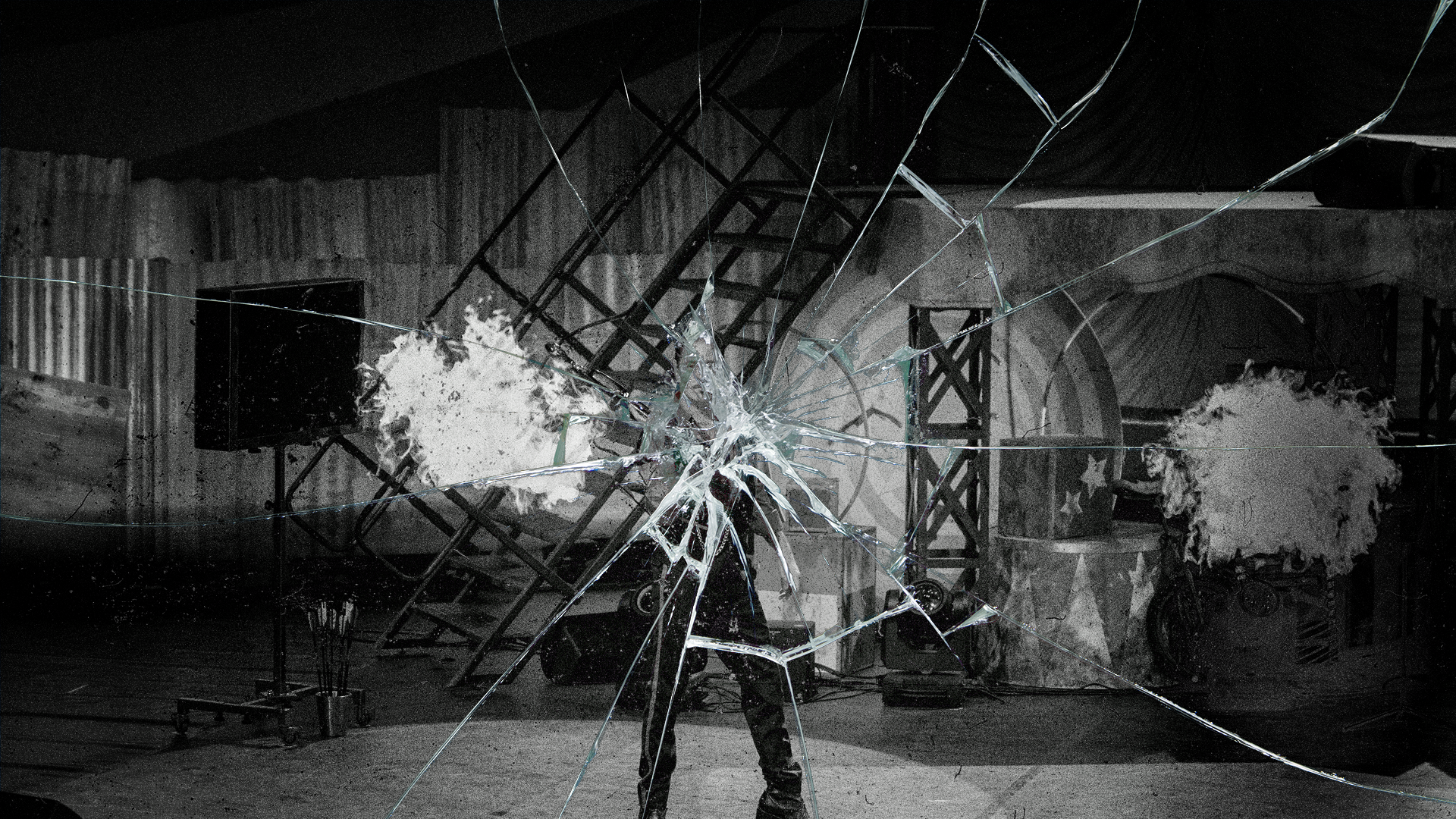 Nouveau spectacle : Behind