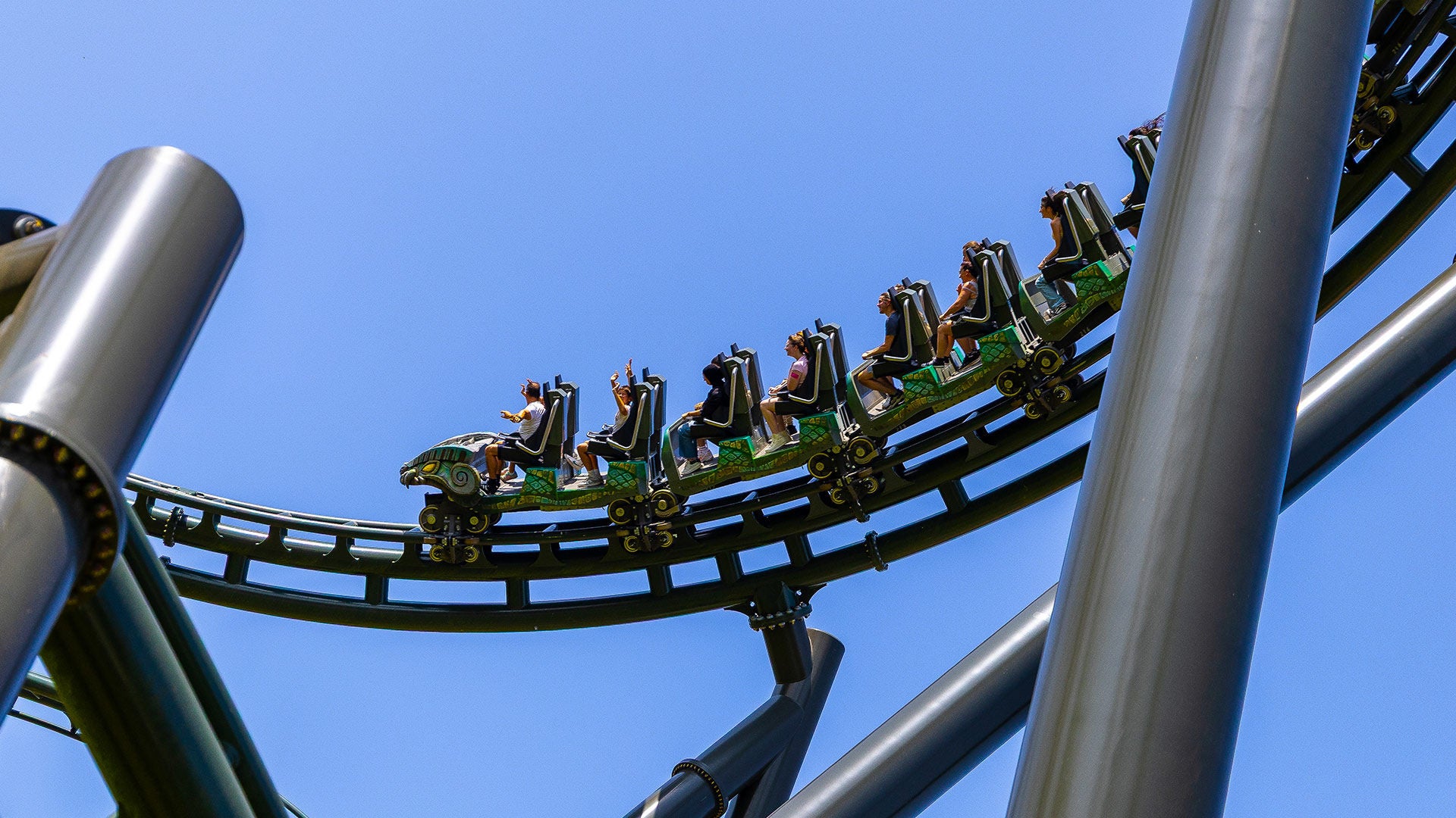 Kondaa ride at Walibi Belgium: thrilling roller coaster
